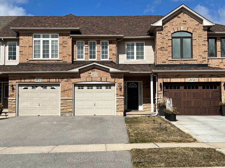 Property Photo:  2153 Redstone Crescent  ON L6M 5B2 