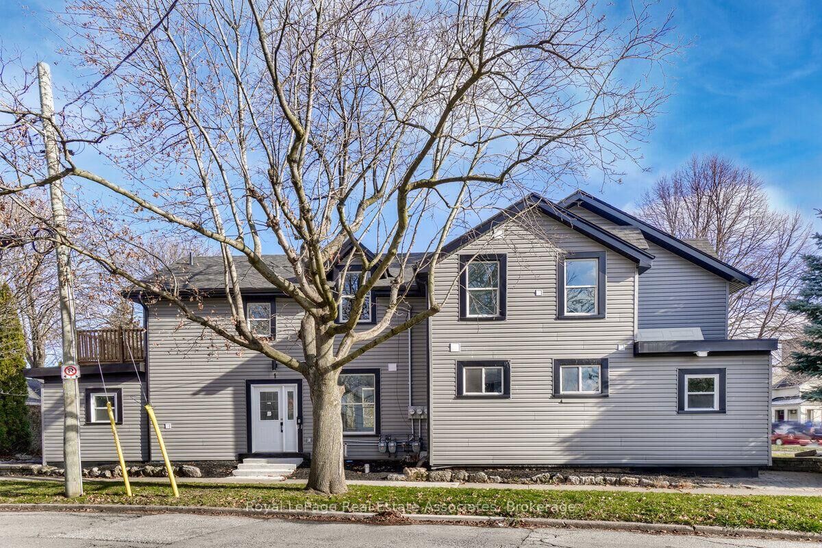 Property Photo: 39 Welland Avenue S 1 ON L2R 2M4