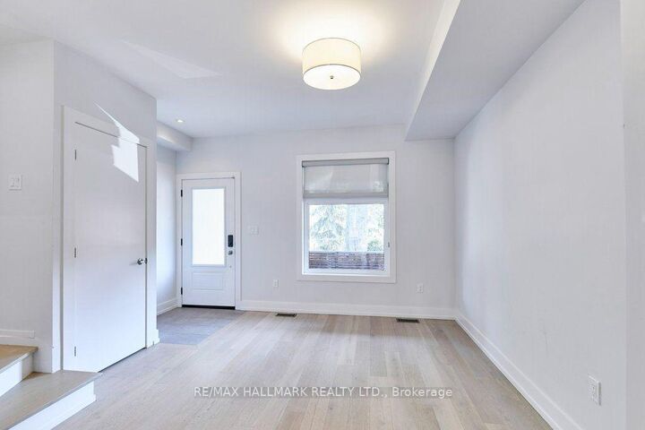 Property Photo:  38 Shudell Avenue Main/Upper  ON M4J 1C7 