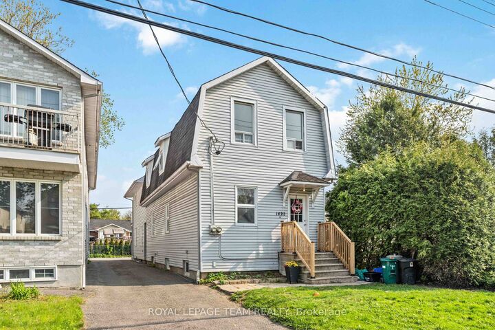 Property Photo: 1420 Raven Avenue B ON K1Z 7Y4