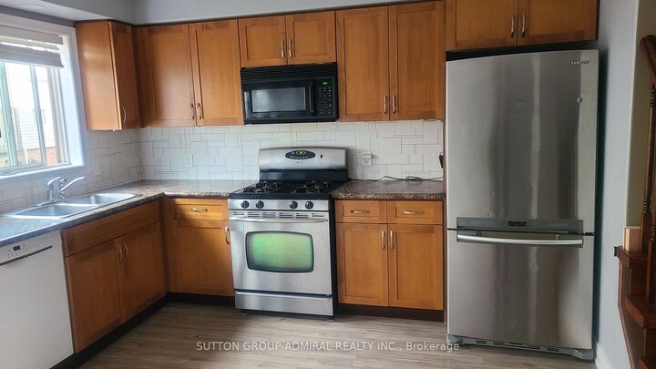 Property Photo: 25 Viking Drive 51 ON L0R 1C0