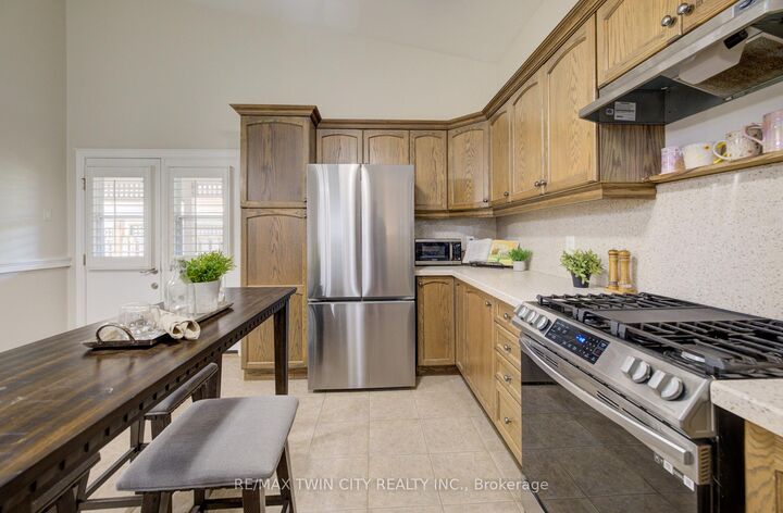 Property Photo:  18 Cherry Avenue  ON L0R 2A0 