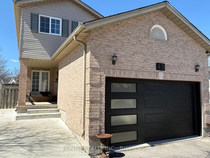 Photo de la propriété:  40 Alderson Drive  ON N3C 4C5 