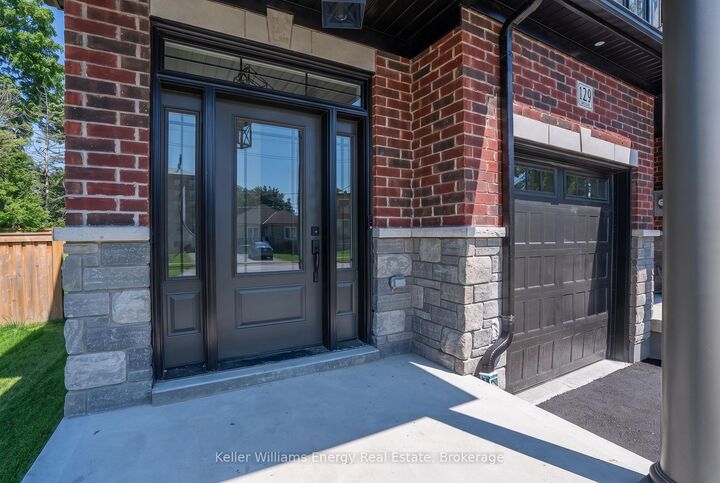 Property Photo: 129 Hickory Street N ON L1N 3X6