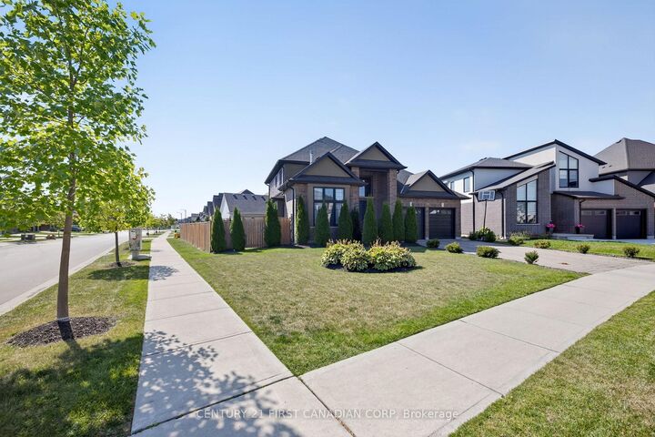 Property Photo: 703 Zaifman Circle ON N5X 0M8
