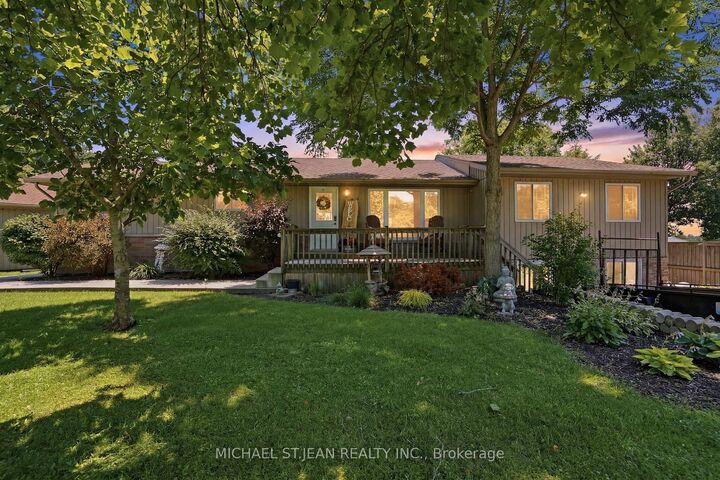25 Saveryn Road — photo 1