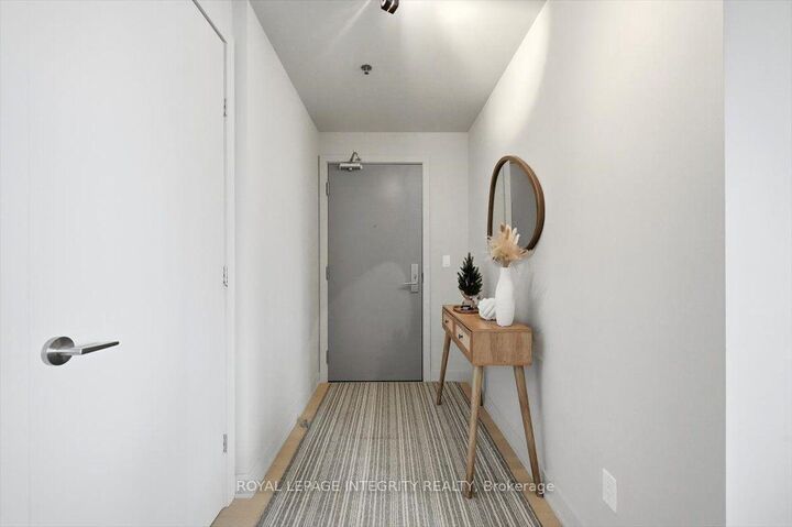 Property Photo: 203 Catherine Street 602 ON K2P 1J5