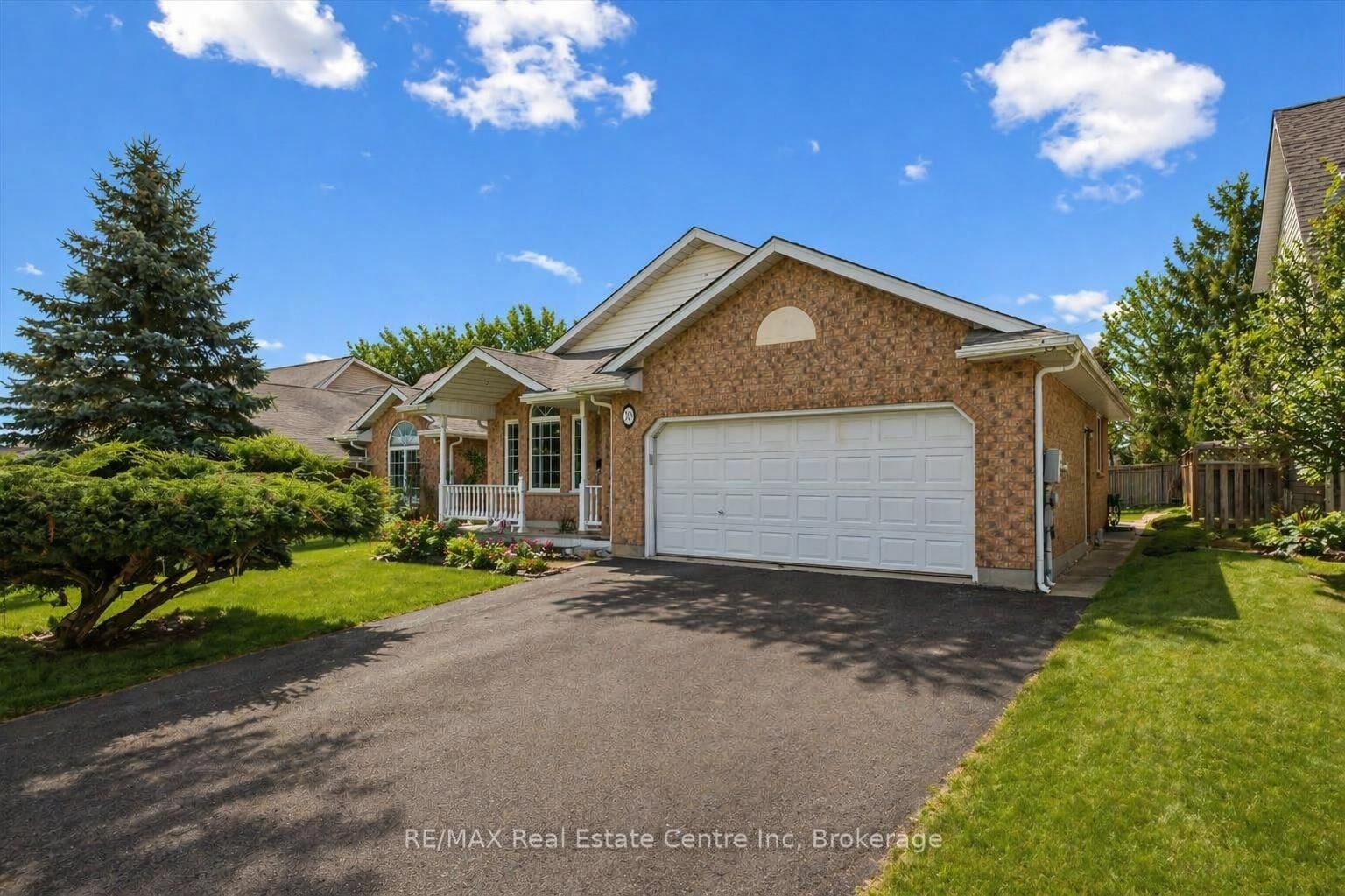 Property Photo: 19 Merganser Drive ON N1C 1C8