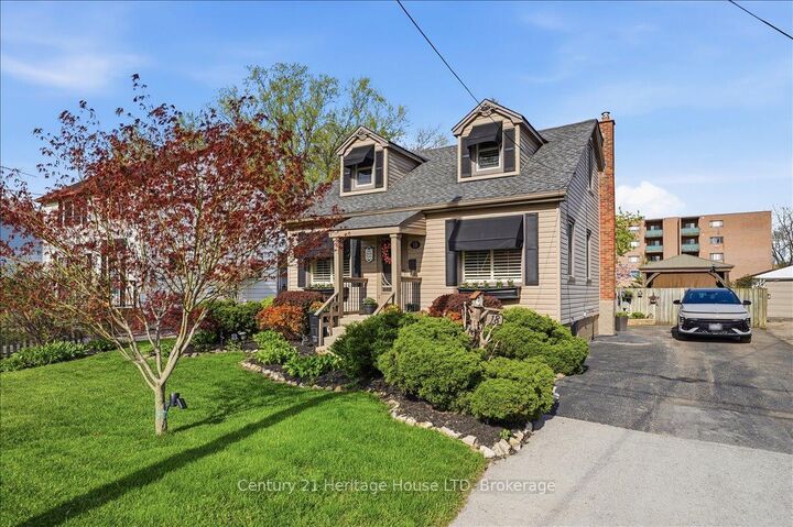 Property Photo: 18 Northhaven Road ON L3C 1X1
