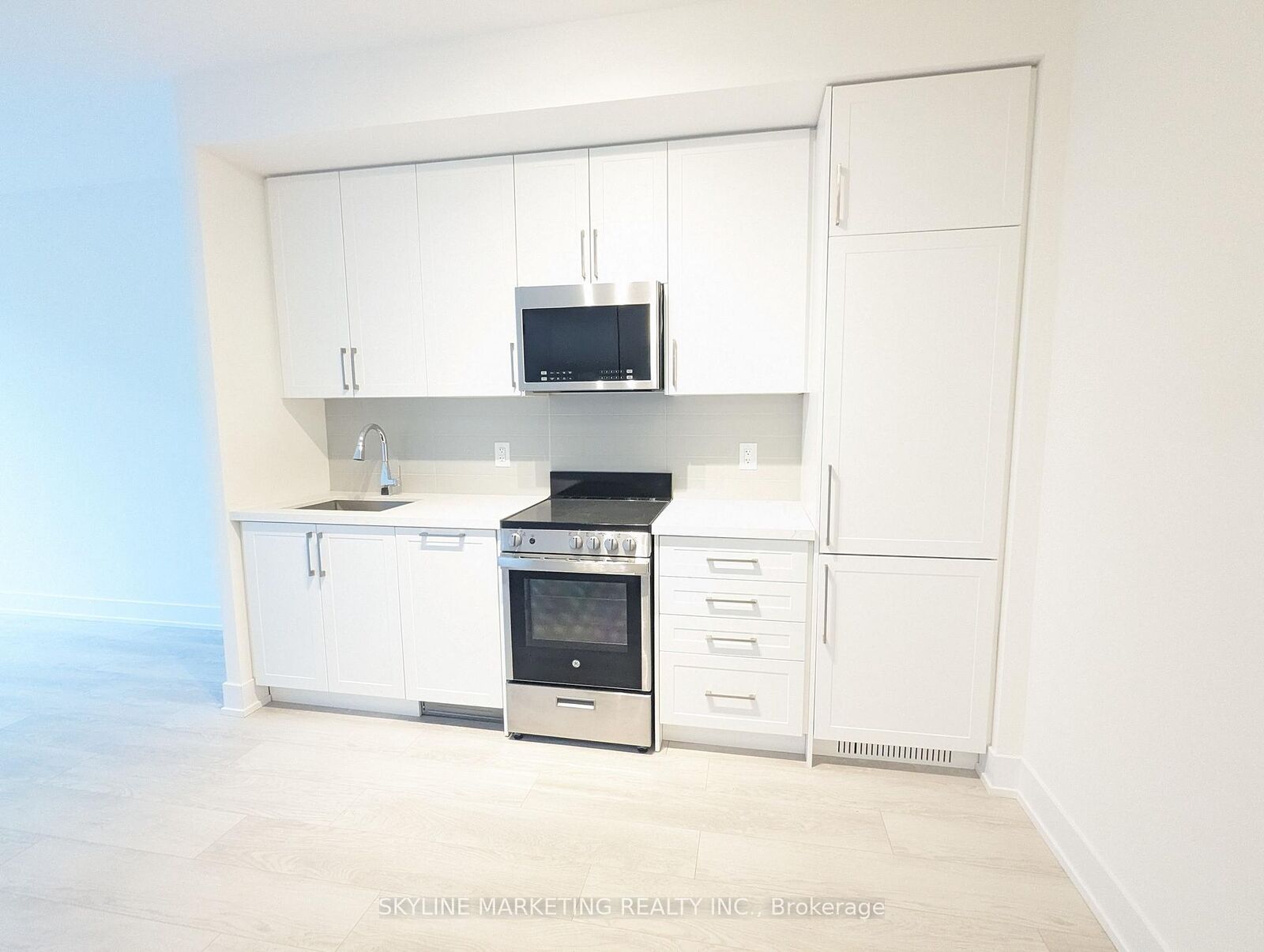 Property Photo: 2450 Old Bronte Road 524 ON L6M 5P6