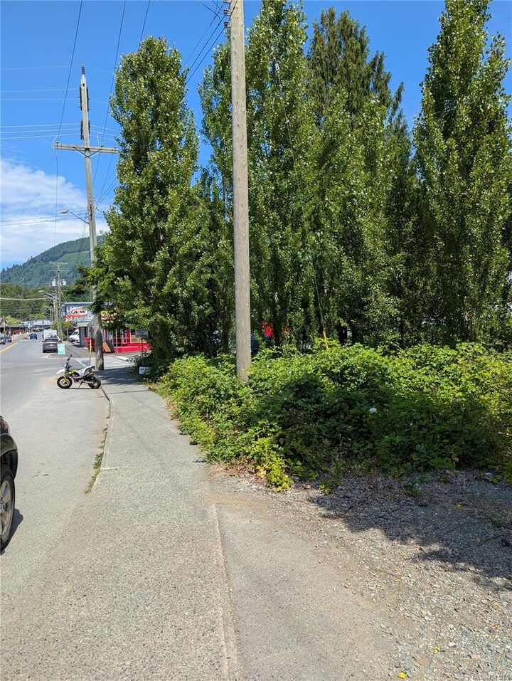 Property Photo: 172 South Shore Rd BC V0R 2G0
