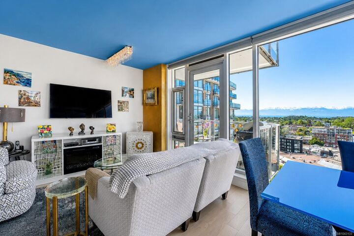 Property Photo:  989 Johnson St #1402  BC V8V 0E3 