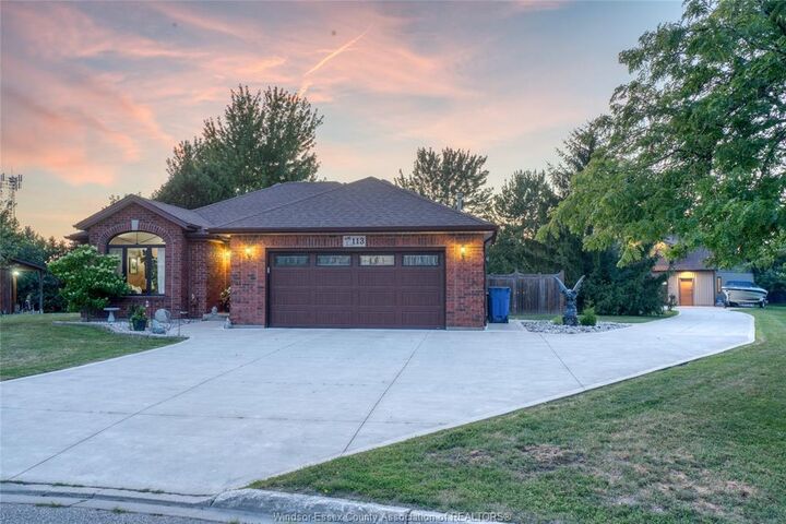 Property Photo: 113 Beach Court ON N0R 1N0