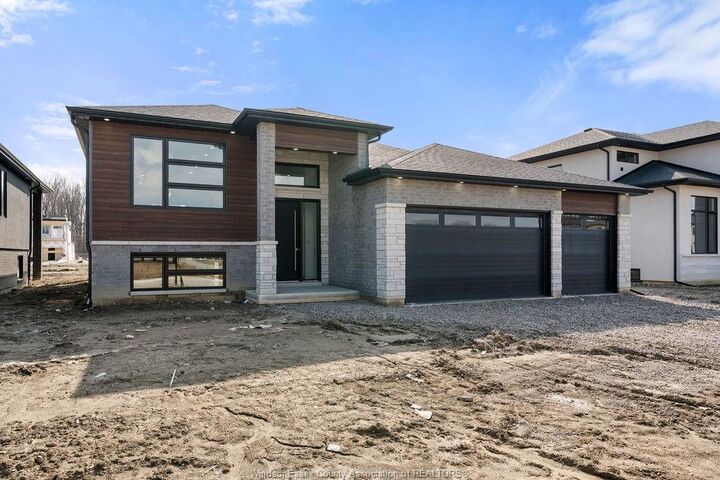 8343 Annie — photo 1