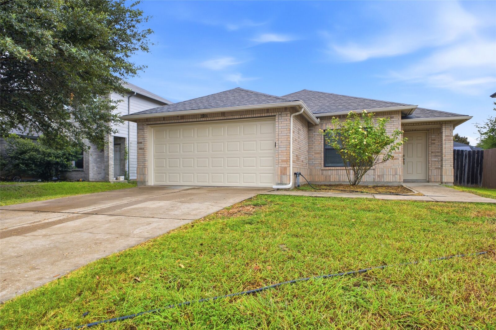 Property Photo:  2206 Bluebonnet Drive  TX 78664 