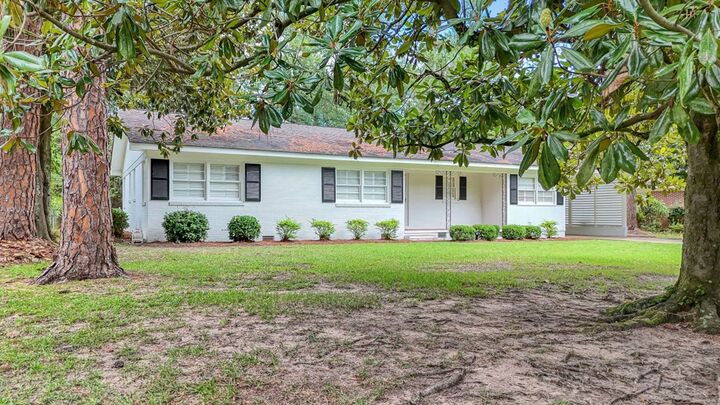 Property Photo: 1703 Eleventh Ave GA 31707
