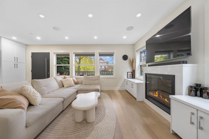 Property Photo: 1758 E 14th Avenue BC V5N 2E2