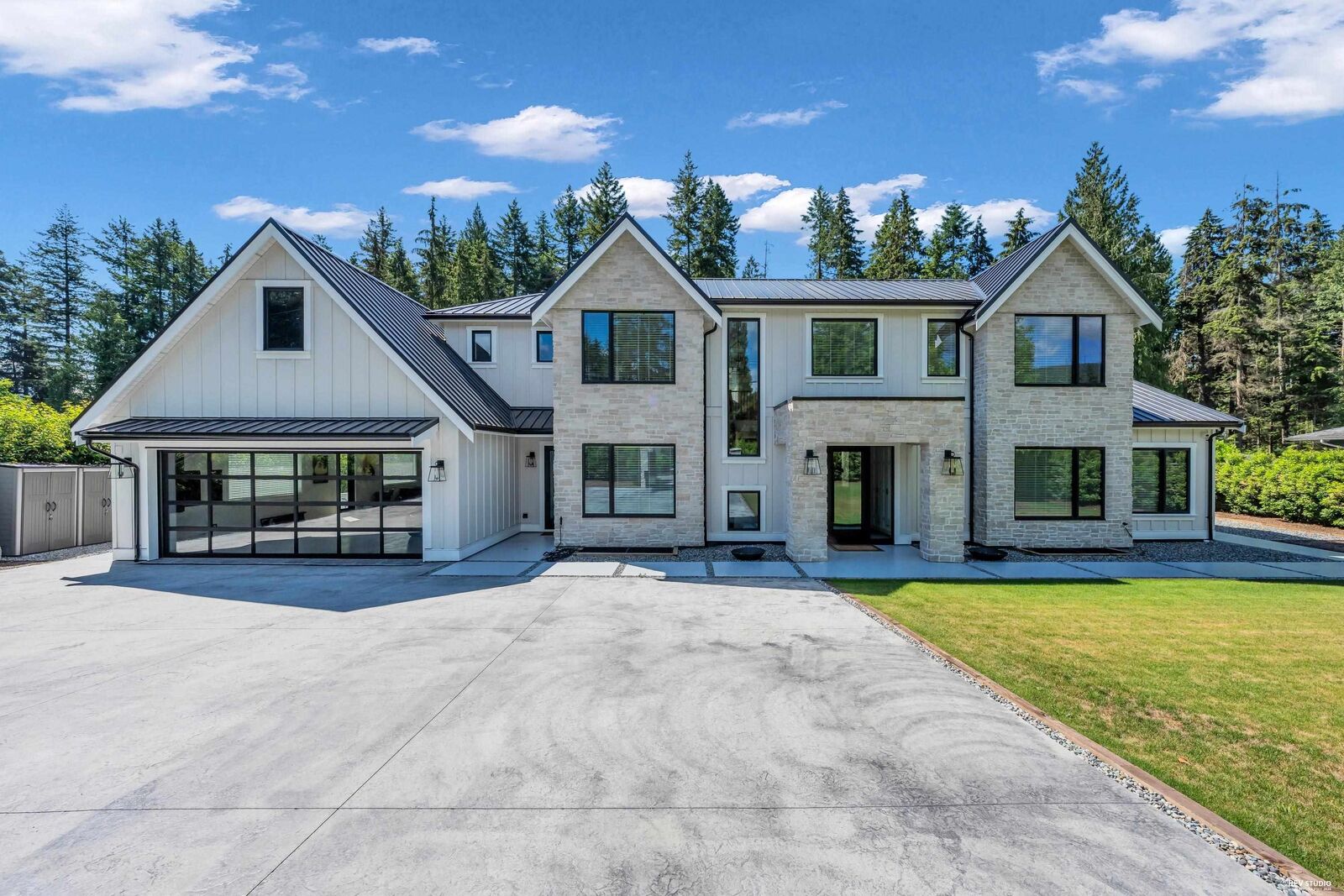 Property Photo:  372 Moyne Drive  BC V7S 1J5 