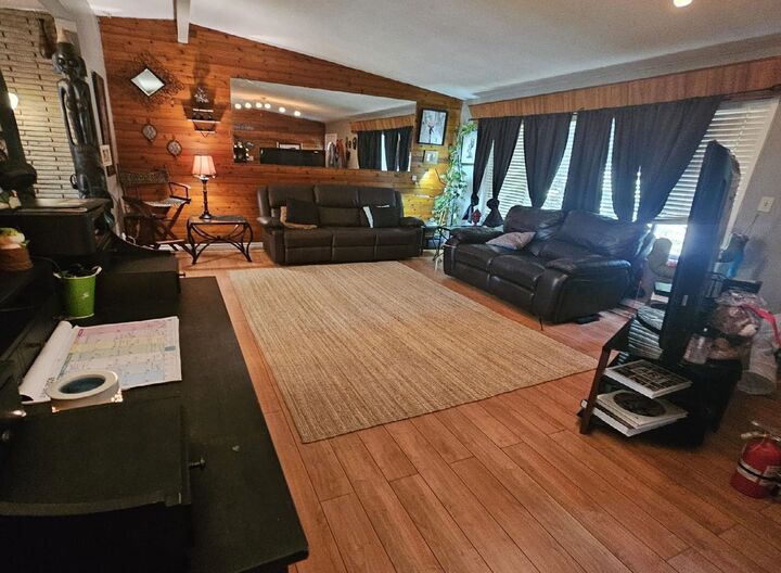Property Photo: 11333 96 Avenue BC V3V 1V7