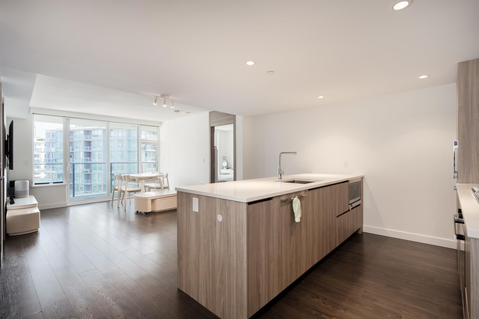Property Photo:  8555 Capstan Way 1111  BC V6X 0W1 