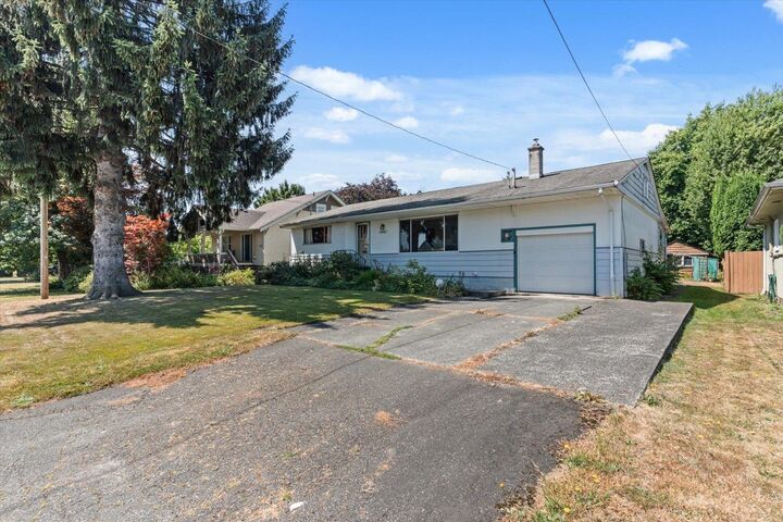 Property Photo: 9481 Woodbine Street BC V2P 5S5