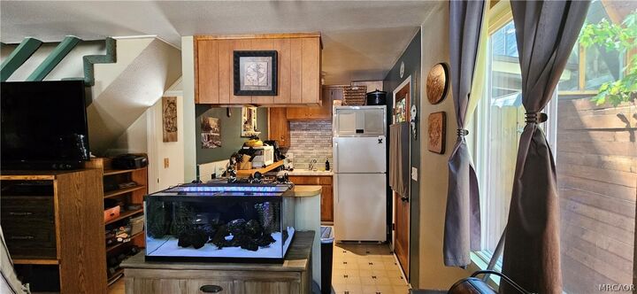 Property Photo: 1028 W Rainbow Boulevard CA 92314