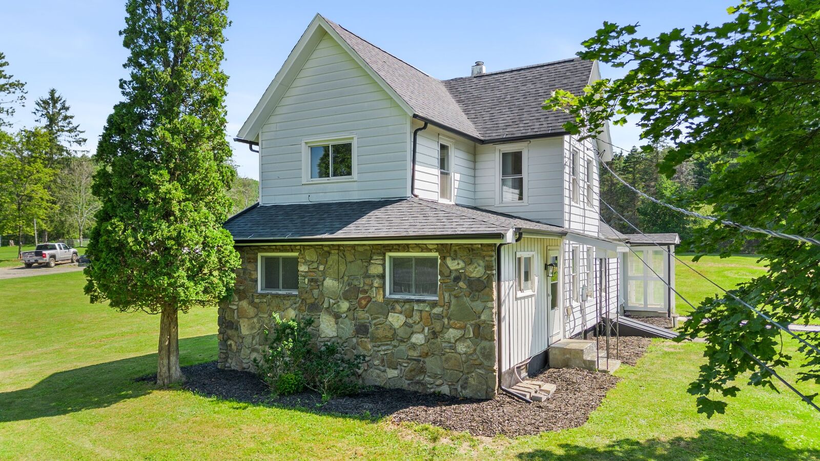 Property Photo:  1174 Hawleyton Road  NY 13903 