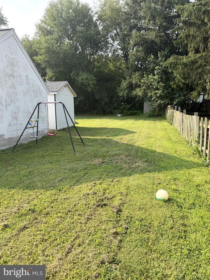 Property Photo:  22 Miller Street  PA 17579 