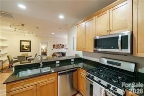 Property Photo:  435 S Tryon Street 708  NC 28202 