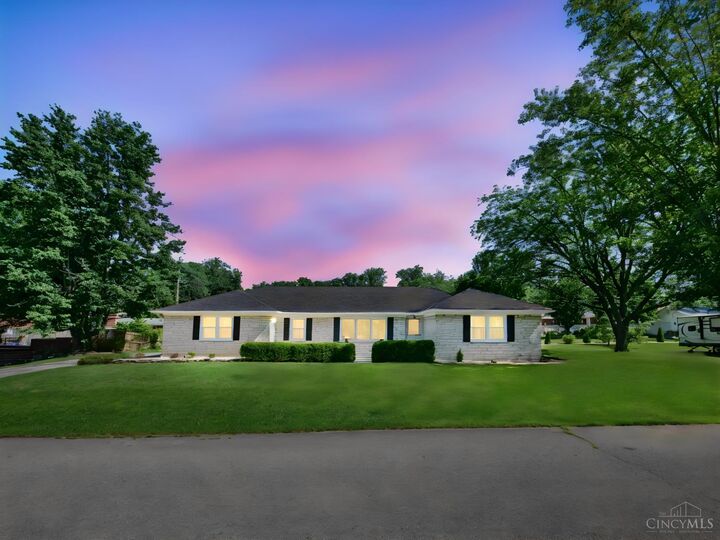 Property Photo:  58 Hunters Lane  IN 47006 