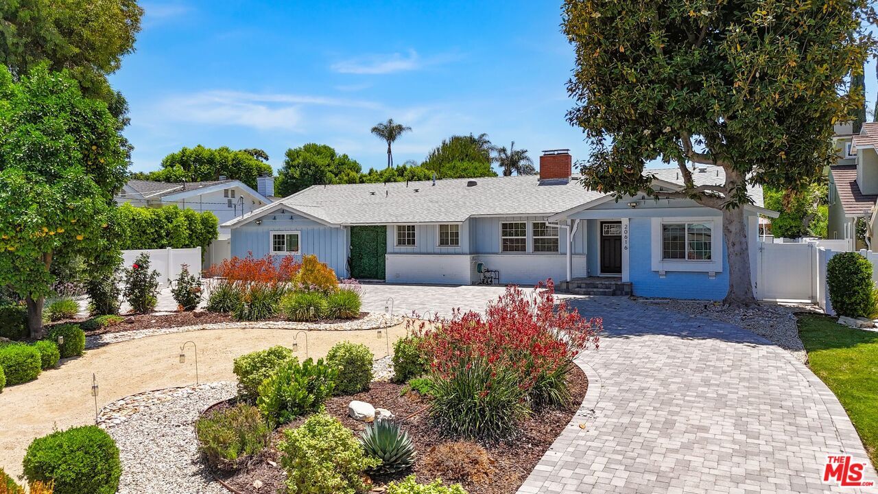 Property Photo: 20616 Quedo Dr CA 91364