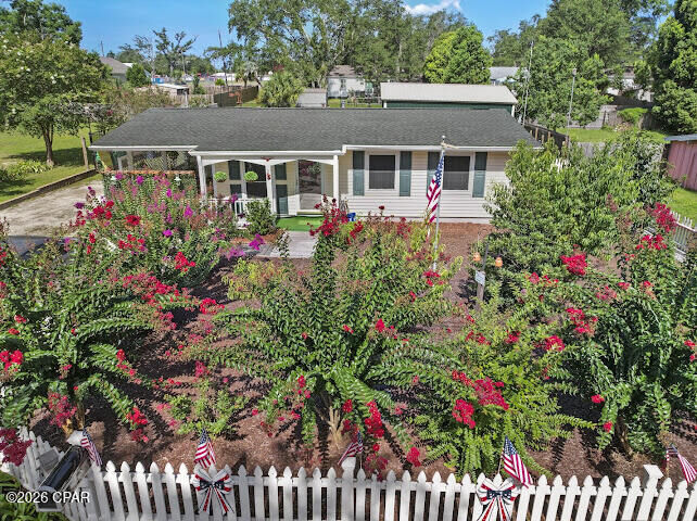 Property Photo: 123 Rowe Avenue FL 32401