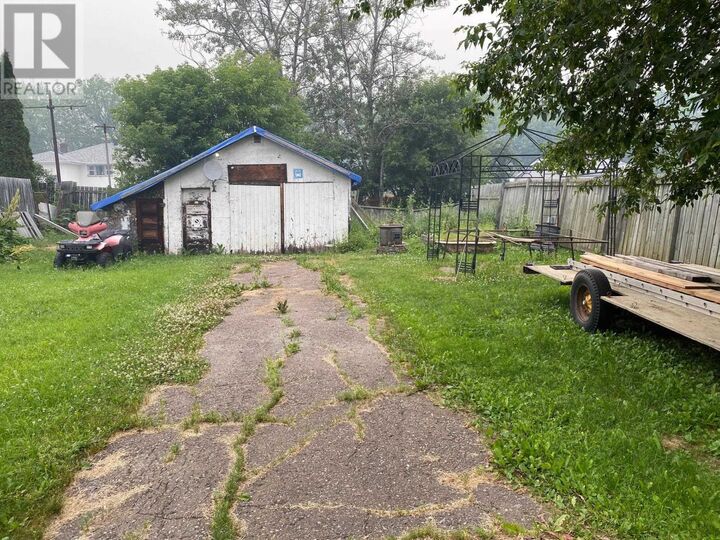 Property Photo: 244 Fitzgerald St ON P7A 2N9