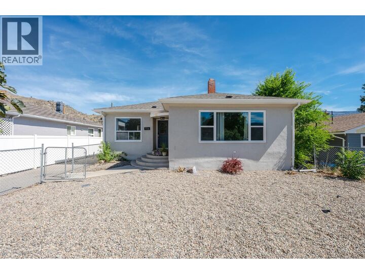 724 School Avenue — photo 1