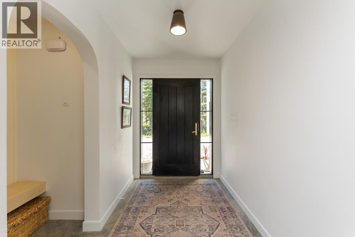 Property Photo:  14340 Homestead Road  BC V2K 5W6 