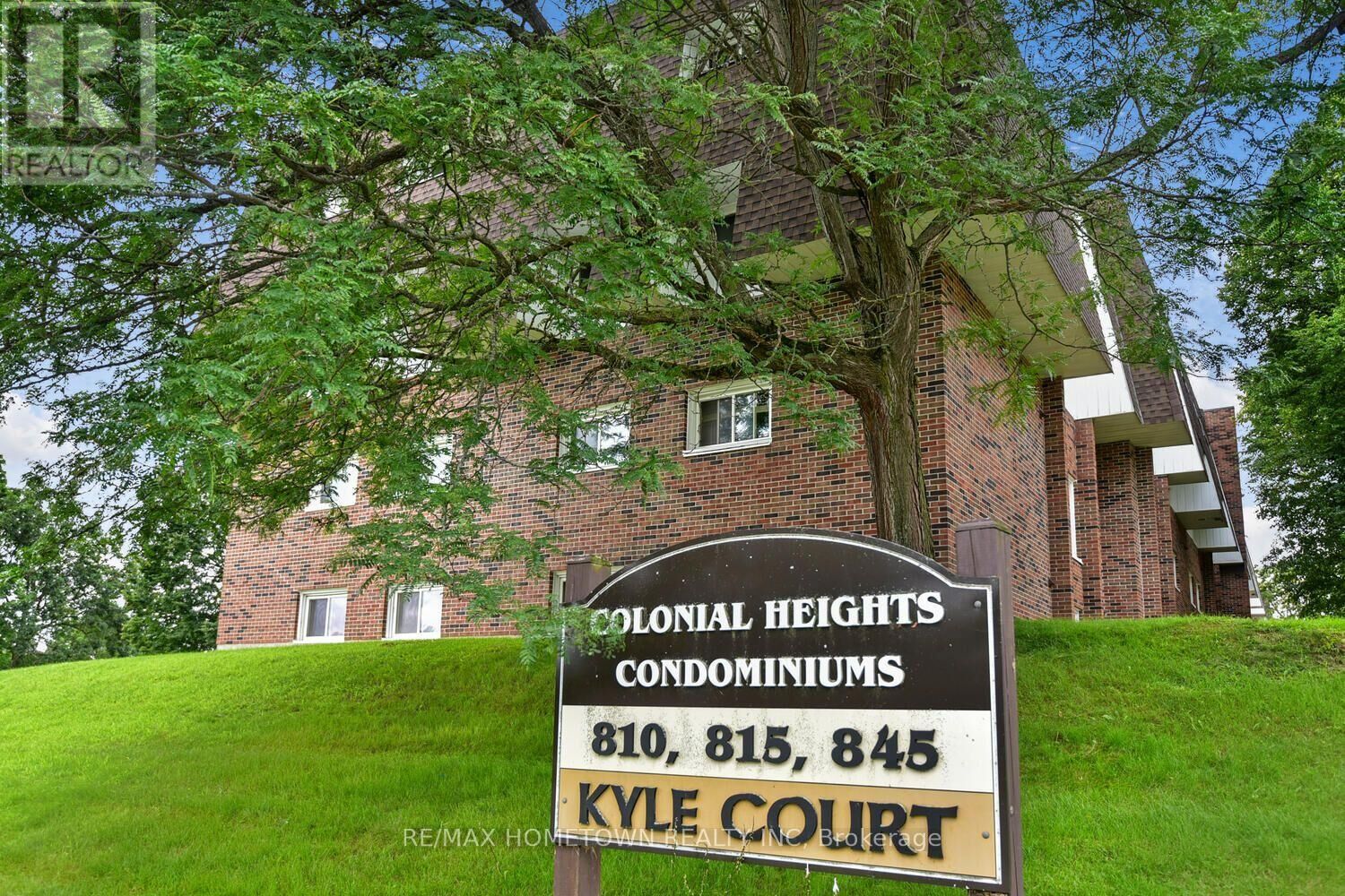 Property Photo:  815 Kyle Court G1  ON K6V 6J7 