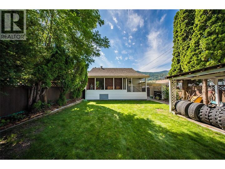 Property Photo:  1683 Bailey Street  BC V1R 1W5 