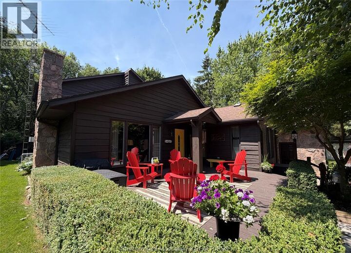 Property Photo:  18080 Second Avenue  ON N0P 1X0 