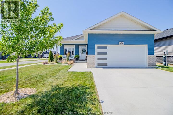 Property Photo:  124 Grassland Grove  ON N7M 0T2 
