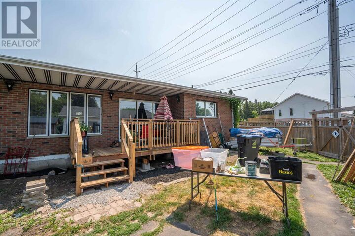 Property Photo: 3810 Queen St E ON P6A 5K9