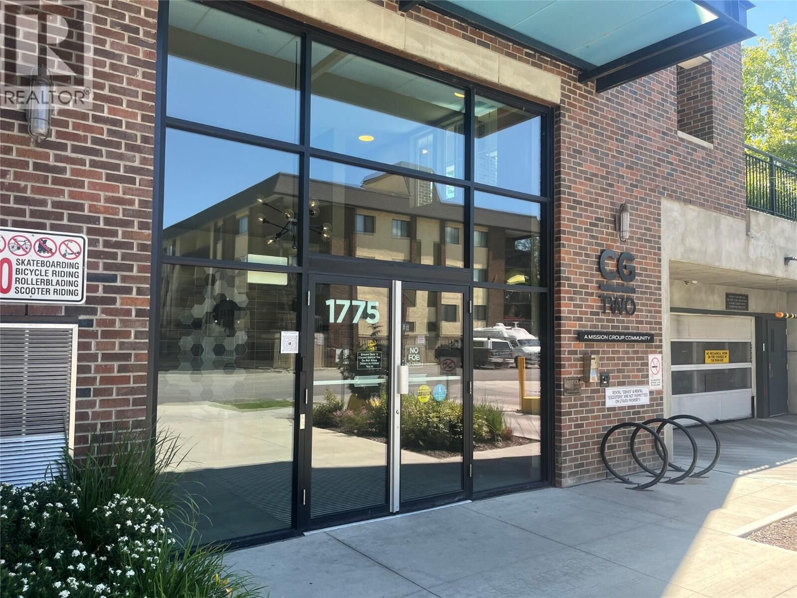 Property Photo: 1775 Chapman Place 102 BC V1Y 0G3