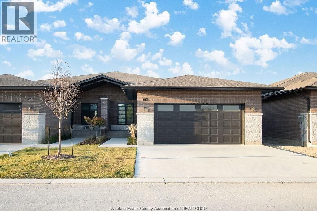 Property Photo: 654 Lily Mac ON N6E 3N7