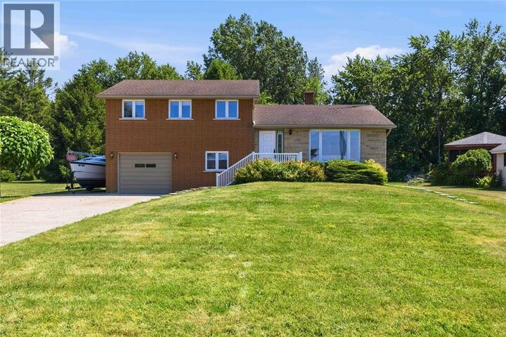 Property Photo: 4193 Bluepoint Drive ON N0N 1J6
