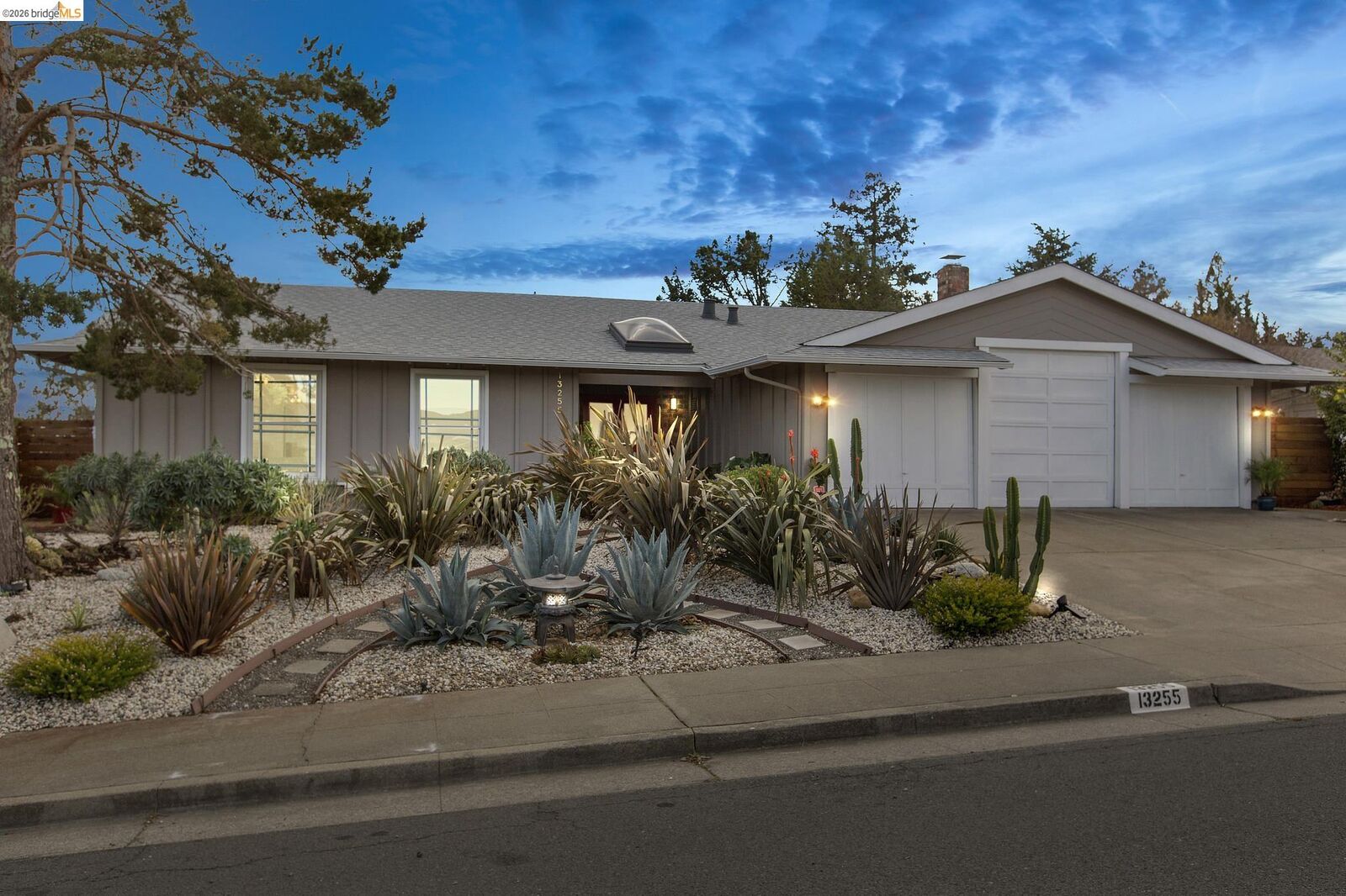 Property Photo: 13255 Clairepointe Way CA 94619