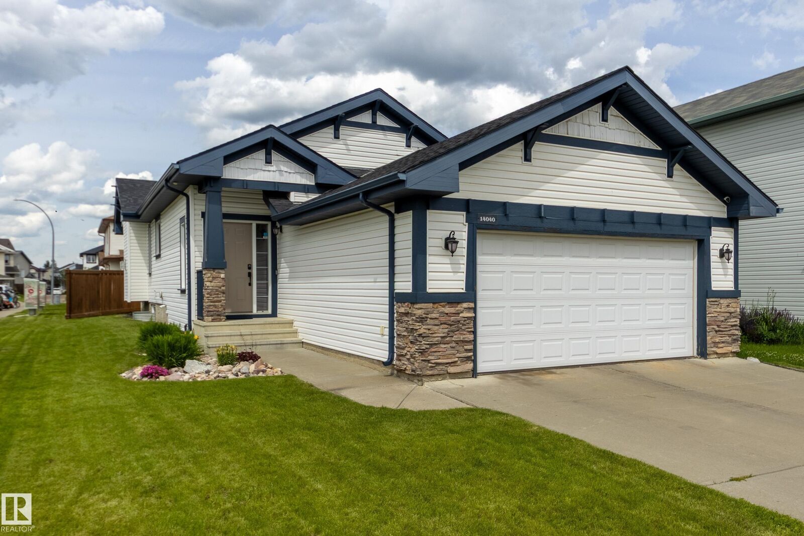 Property Photo: 14040 145 Avenue NW AB T6V 1Y2