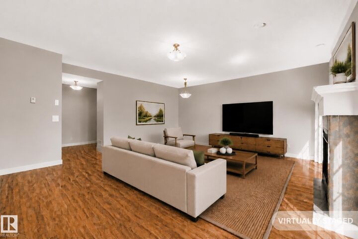 Property Photo: 7293 South Terwillegar Drive NW 16 AB T6R 0N5