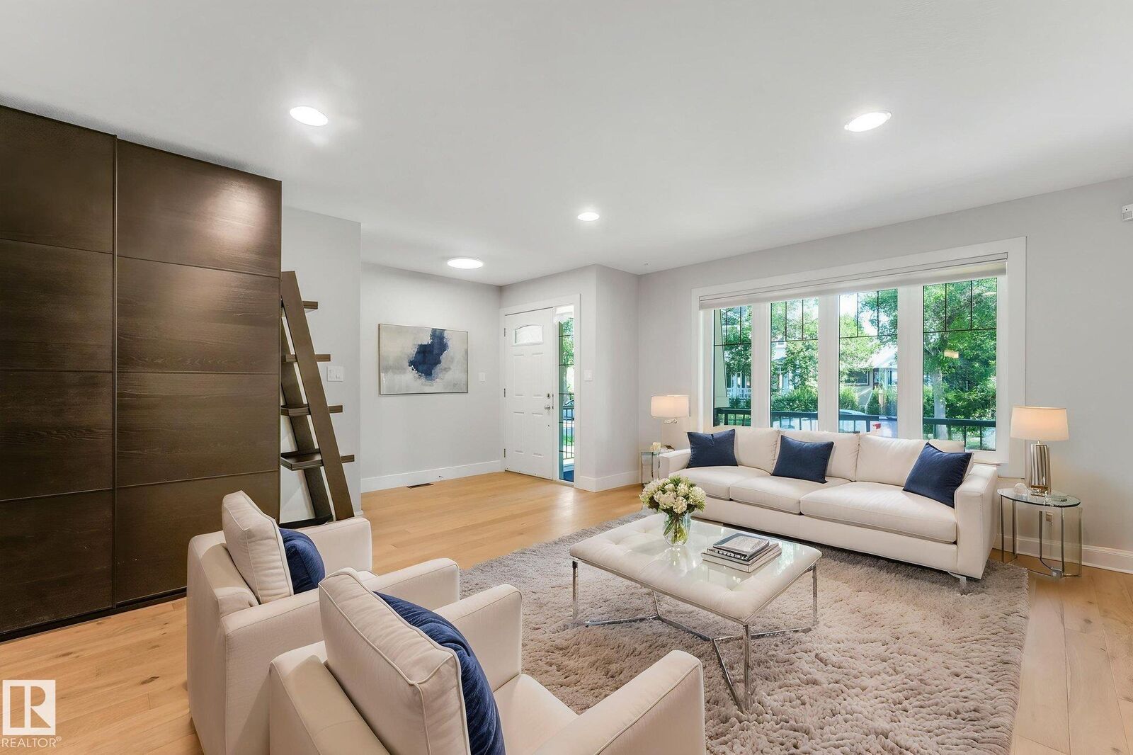 Property Photo: 10433 70 Avenue NW AB T6H 2E7