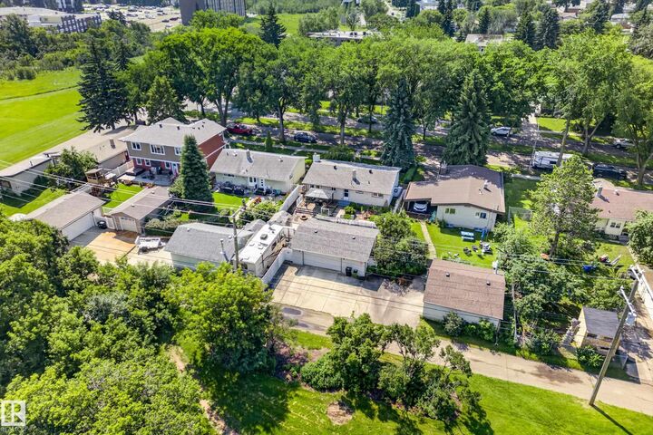 Property Photo:  6716 101A Avenue NW  AB T6A 0M2 