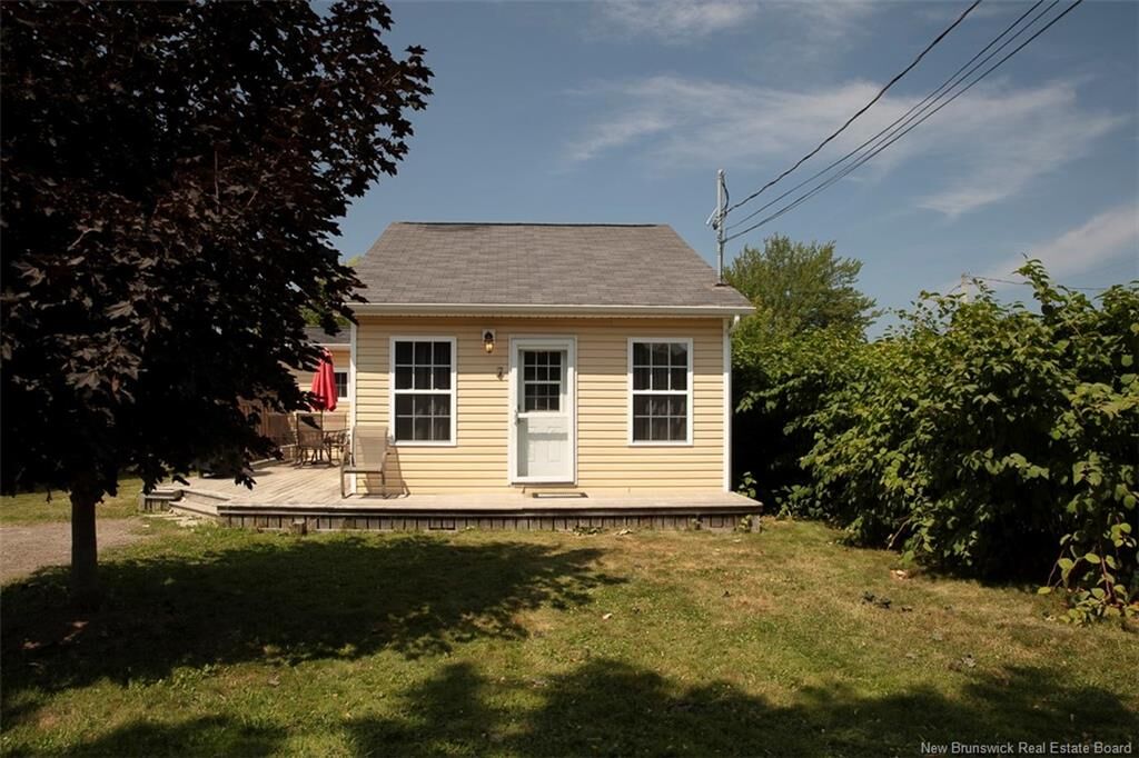 Property Photo:  7 Jarvis Street  NB E4P 4M6 
