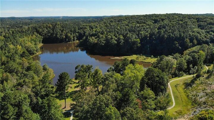Property Photo:  102 S Fortune Way  GA 30157 